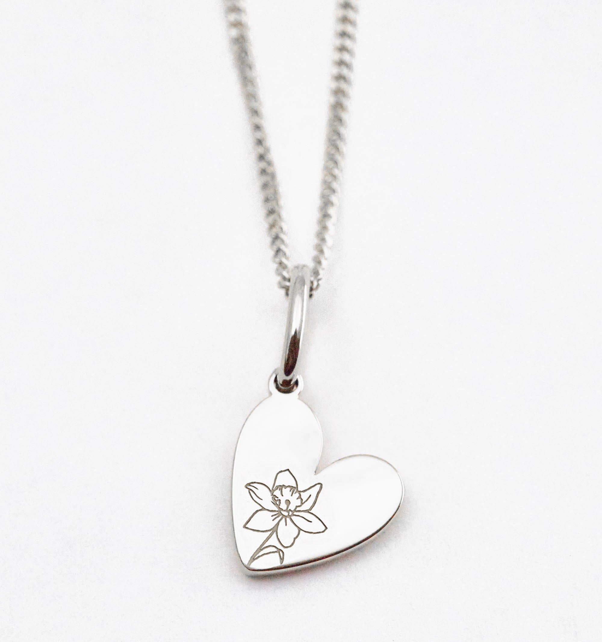 Birth Flower Heart Necklace - Narcissus