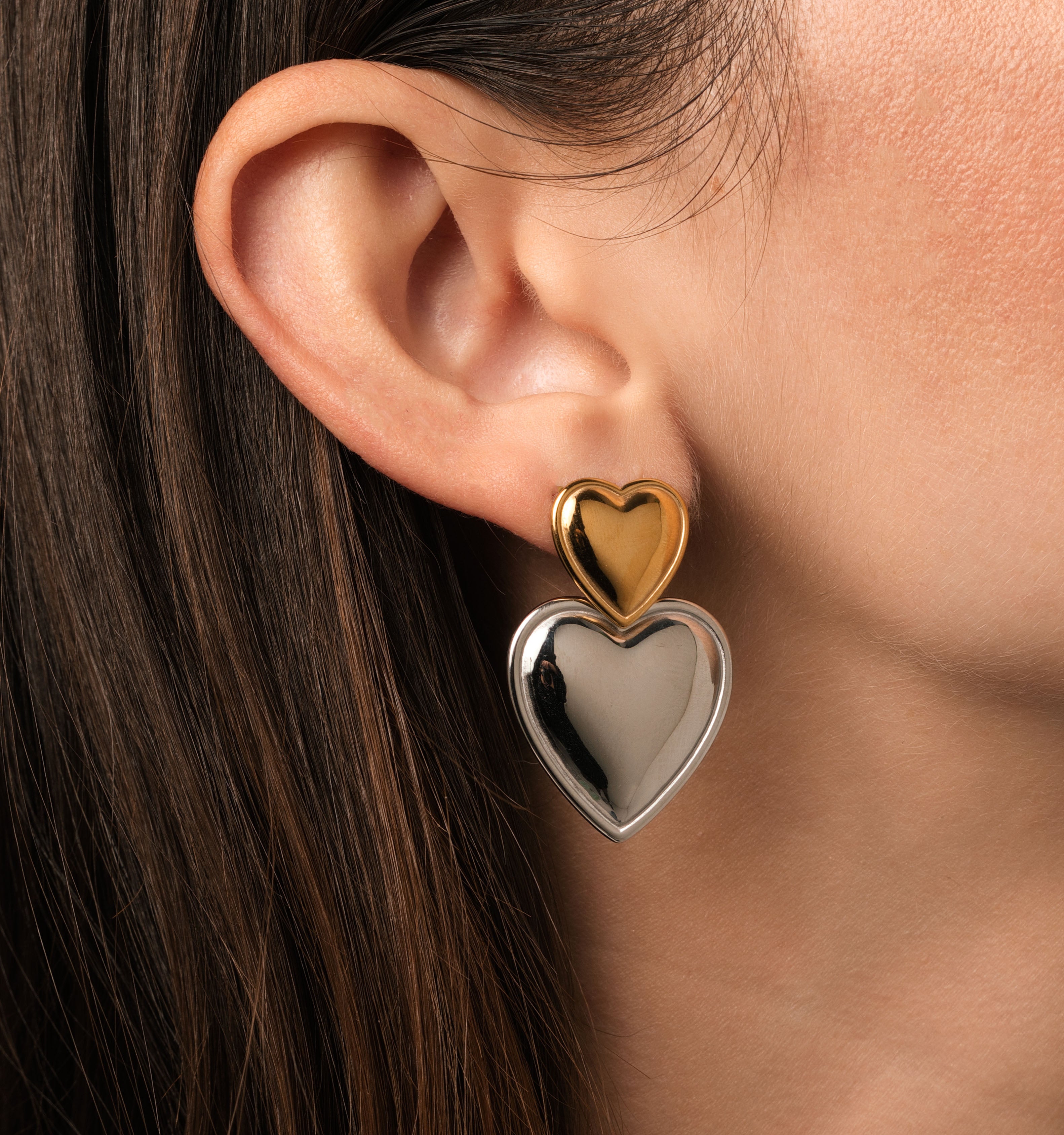 Daphine Heart Earrings