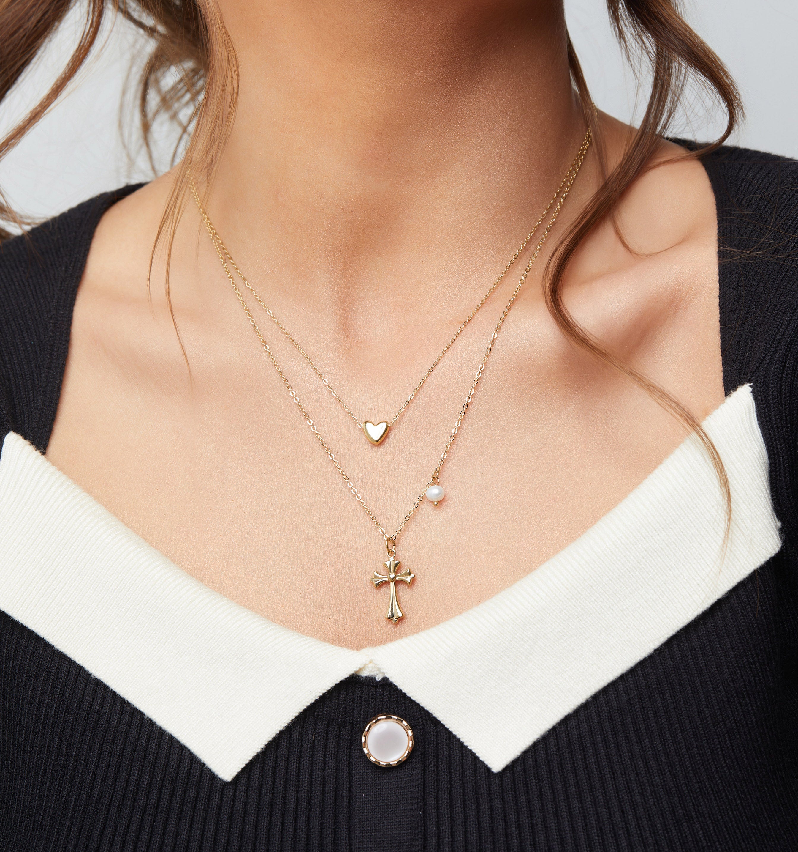 Dangle Cross Necklace With Pearl