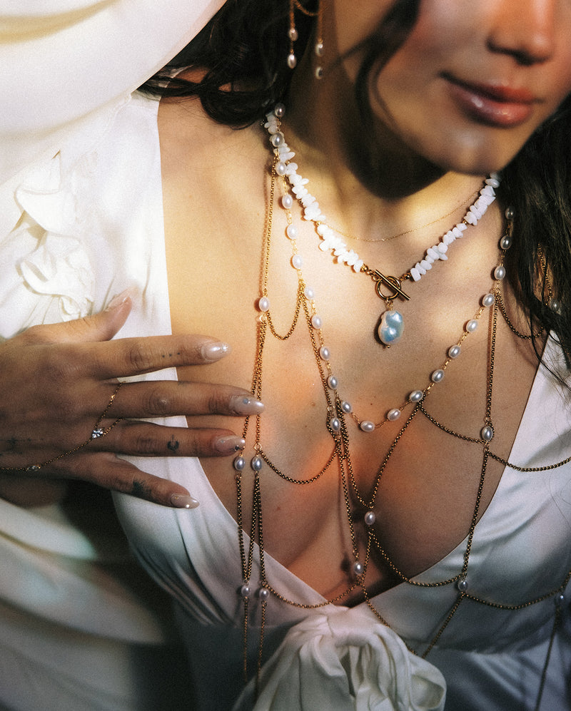 Golden Pearl Veil Necklace