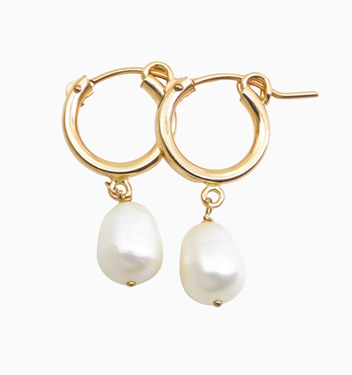 Talisman pearl drop earring