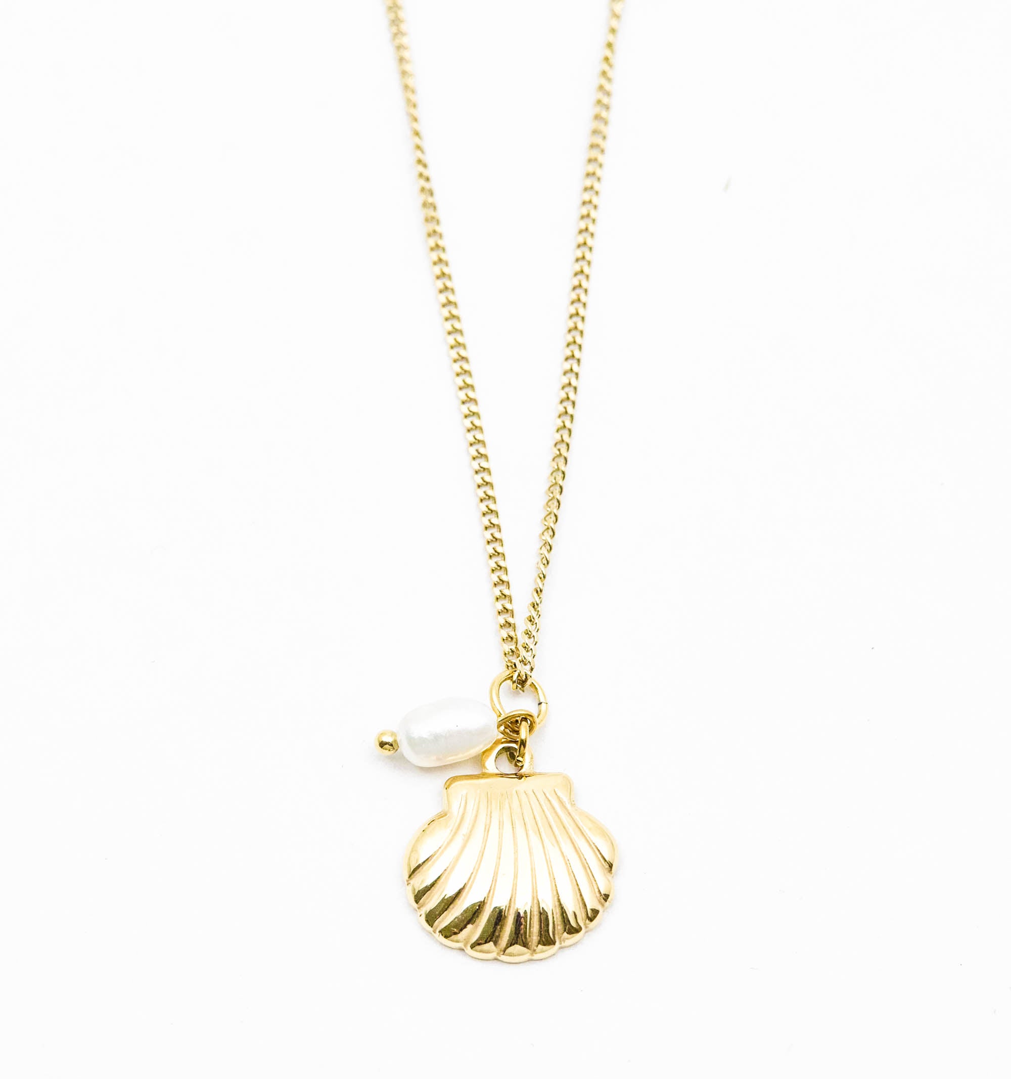 Shell & Pearl Necklace
