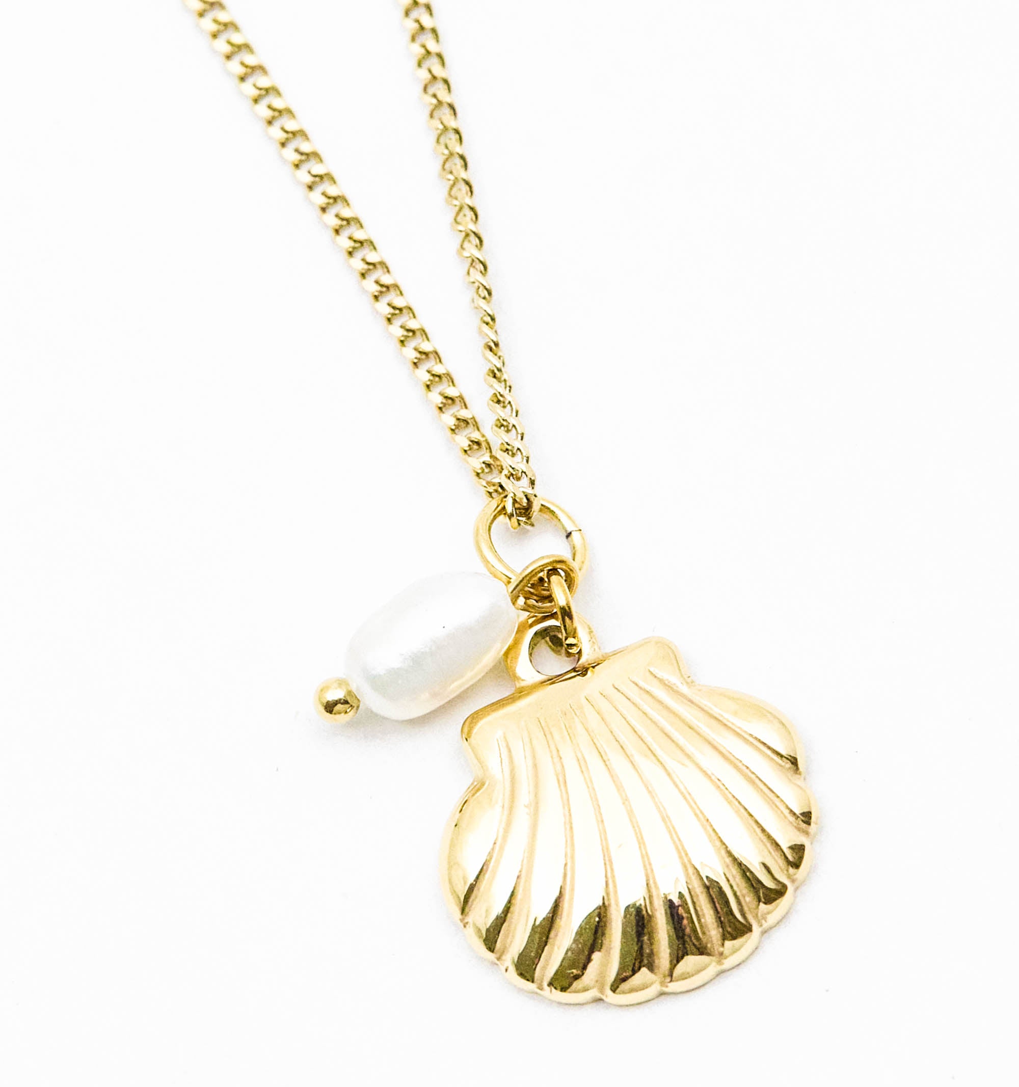 Shell & Pearl Necklace