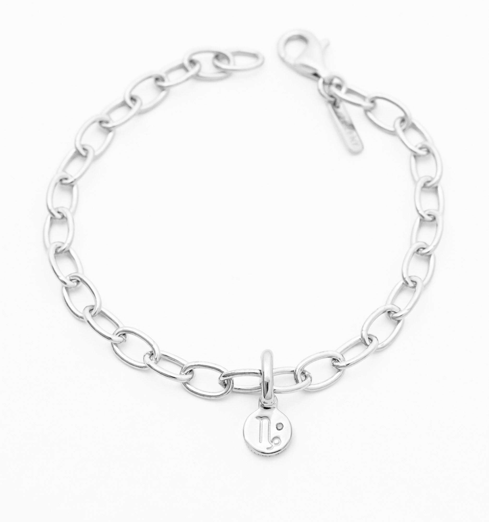 Zodiak Bracelet Capricorn With Black Enamel – AVGVST Jewelry