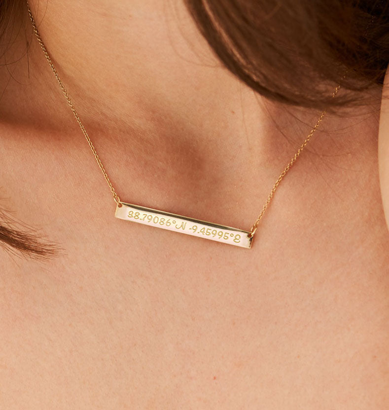 Small Bar Name Necklace